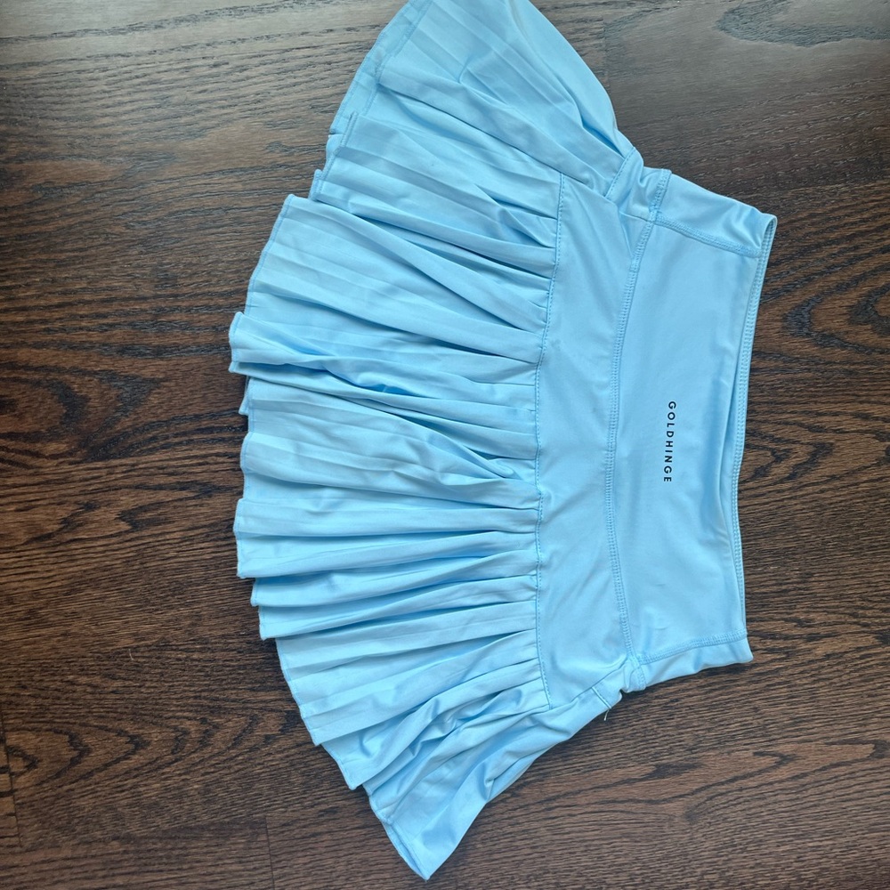 GOLD HINGE light blue pleated skort size s